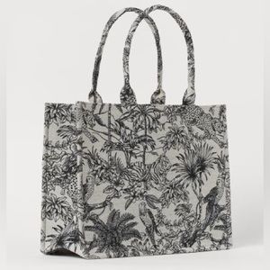 NWT H&M Jacquared weave handbag tote Cream/Black Leopard Tiger Bird Flowers